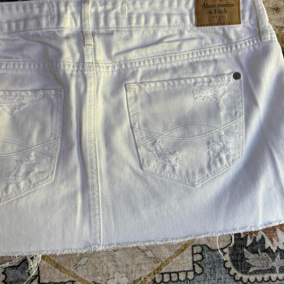 Abercrombie and Fitch Micro Mini White Denim Jean Skirt Early 2000s Y2k Size 6 - Picture 7 of 10